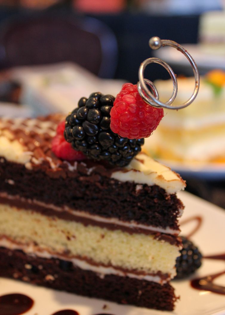 Cake with Berries